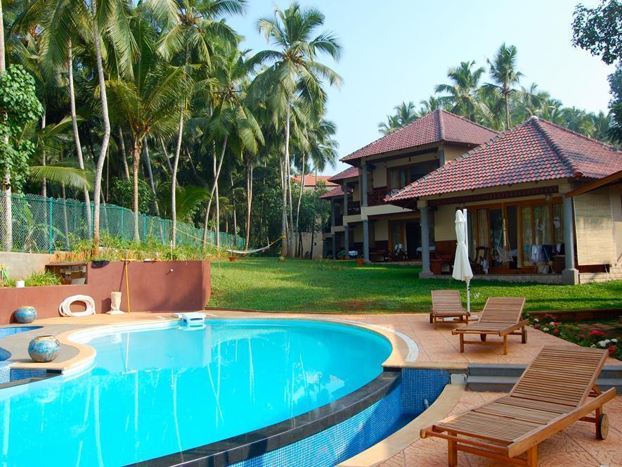 ホテル Ananda Lakshmi Ayurveda Retreat Chowara エクステリア 写真